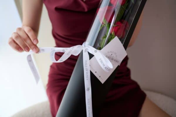 Elizabeth Long Bouquet Box - Image 9